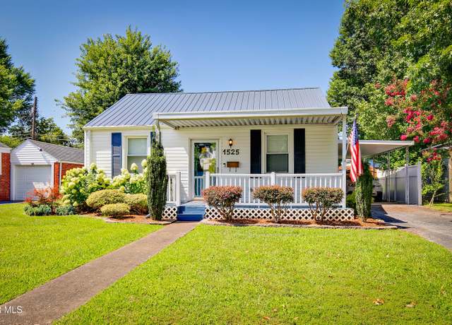 Property at 1525 Carolina Ave, Kingsport, TN 37660, 3 beds, 2 baths