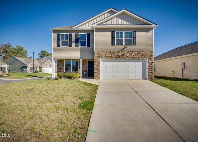 Property at 1249 Stamp Lodge Rd, Kingsport, TN 37660, 3 beds, 2.5 baths