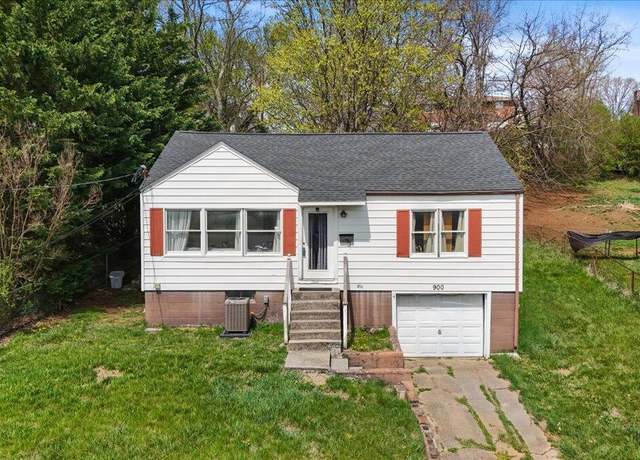 Property at 900 Tip Top Ave, Kingsport, TN 37665, 3 beds, 1 bath