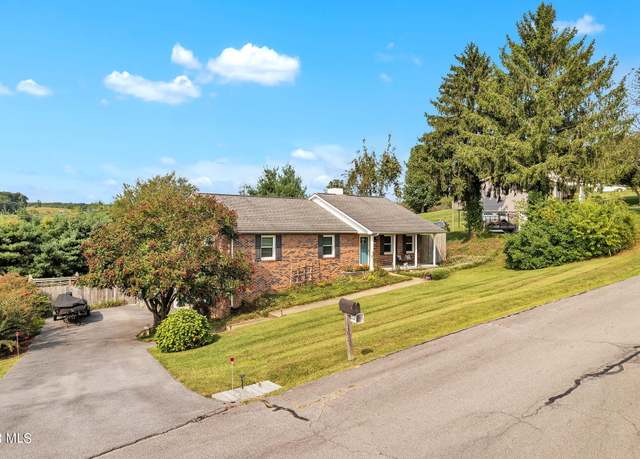 Property at 1103 Panorama Dr, Abingdon, VA 24210, 3 beds, 3 baths