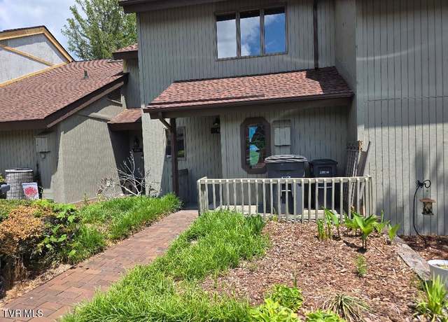 Property at 118 Willowbrook Drive Dr, Kingsport, TN 37660, 2 beds, 1.5 baths