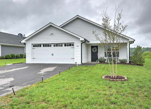 Property at 157 Marilee Way, Kingsport, TN 37660, 3 beds, 2 baths
