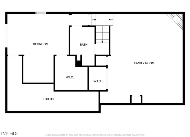 Property at 1820 Brook Hollow Rd, Johnson City, TN 37604, 4 beds, 2.5 baths