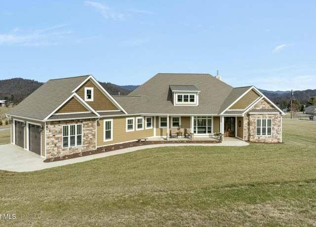 Property at 132 Hamilton Rd Rd, Elizabethton, TN 37643, 3 beds, 2.5 baths