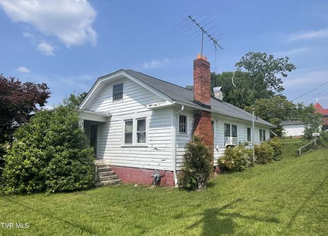 Property at 855 Marion Ave, Bristol, TN 37620, 2 beds, 1 bath
