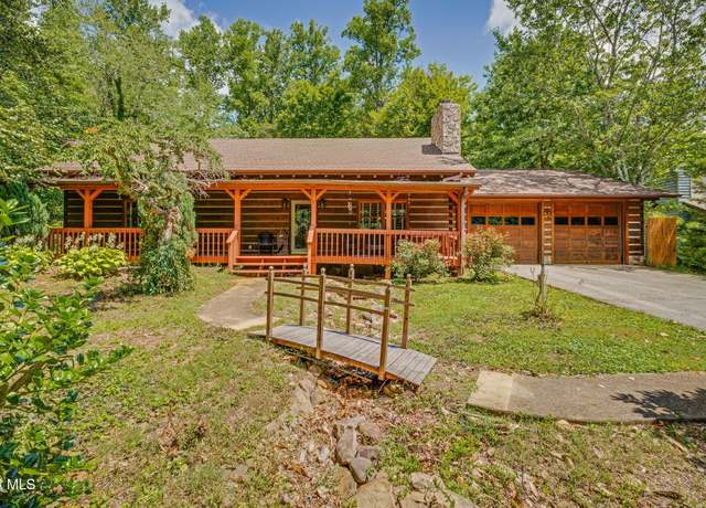 Property at 136 Olgia Ln, Johnson City, TN 37604, 3 beds, 3 baths