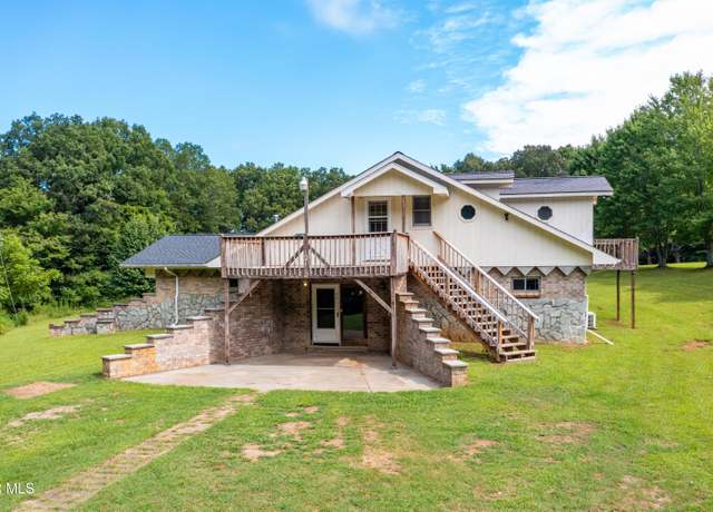 Property at 121 Dee Runion Rd, Jonesborough, TN 37659, 2 beds, 2 baths