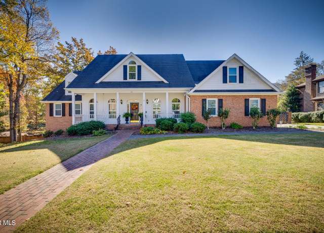 Property at 141 Chippendale Sq, Kingsport, TN 37660, 4 beds, 4 baths