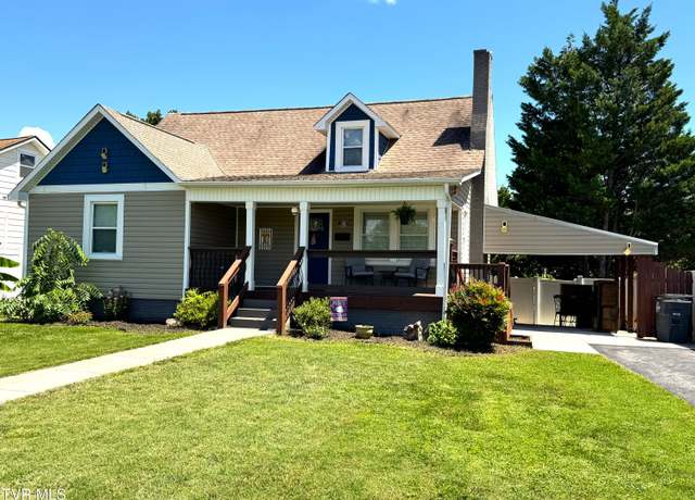 Property at 146 Park Dr, Kingsport, TN 37660, 3 beds, 2 baths