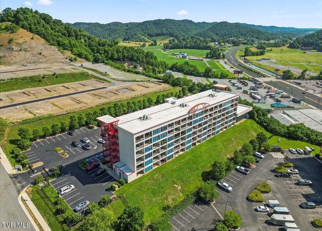 Property at 210 Raceday Center Dr. Dr #1401, Bristol, TN 37620, 1 bed, 1 bath