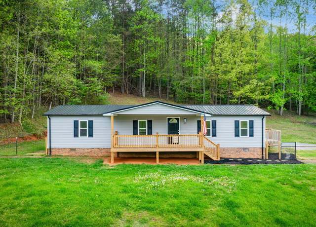 Property at 191 Panther Dr, Gate City, VA 24251, 3 beds, 2 baths