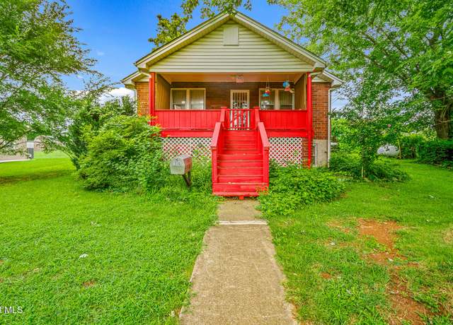 Property at 1118 Hampton Ave, Kingsport, TN 37660, 5 beds, 2 baths