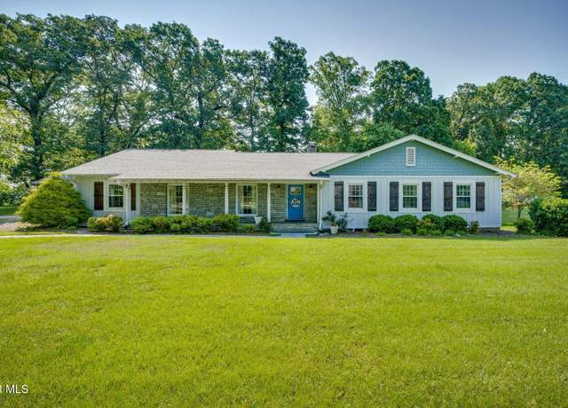 Property at 421 Hgih Ridge Rd, Kingsport, TN 37660, 4 beds, 3 baths
