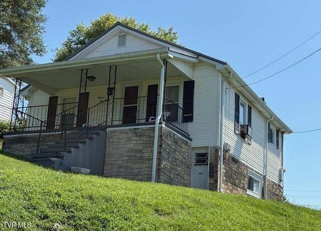 Property at 1117 Riverswide Ave, Kingsport, TN 37660, 2 beds, 1 bath