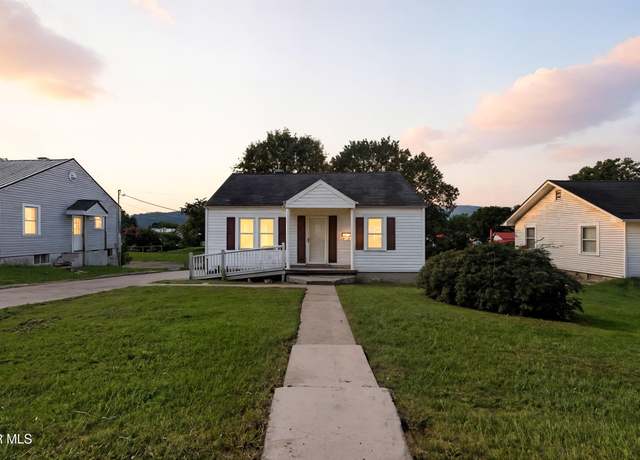 Property at 1929 Greenway St, Kingsport, TN 37660, 2 beds, 1 bath