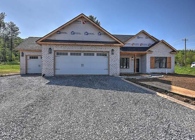 Property at 104 Thomson Mdw Ln, Jonesborough, TN 37659, 3 beds, 2 baths