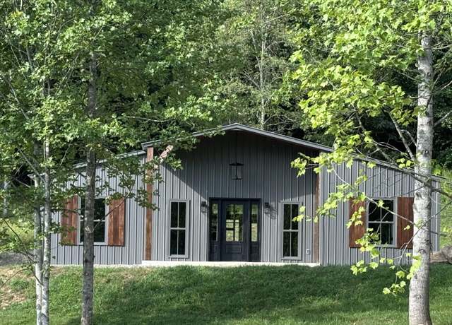 Property at 1949 Stout Branch Rd, Mountain City, TN 37683, 3 beds, 3 baths