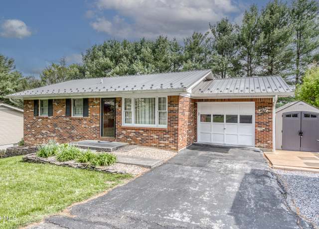 Property at 226 High Oak Drive Dr, Bristol, VA 24201, 3 beds, 2 baths