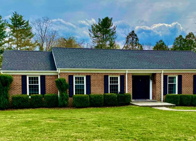 Property at 148 Hill Dr, Abingdon, VA 24210, 4 beds, 3 baths