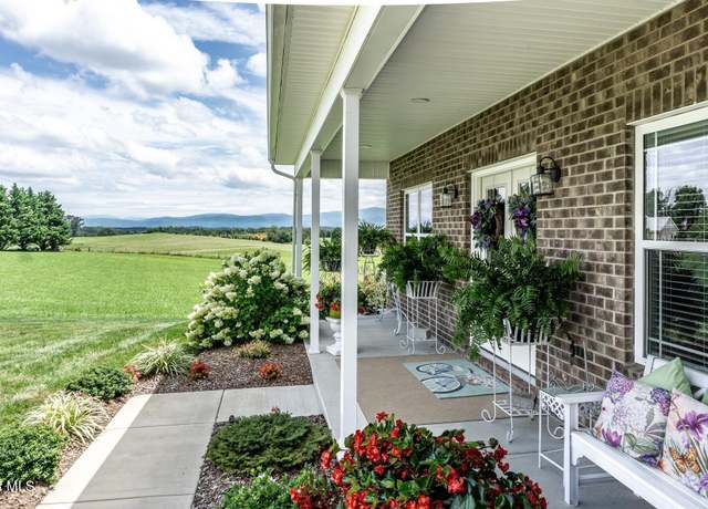 Property at 136 Clear Mountain Trl, Greeneville, TN 37745, 3 beds, 2 baths