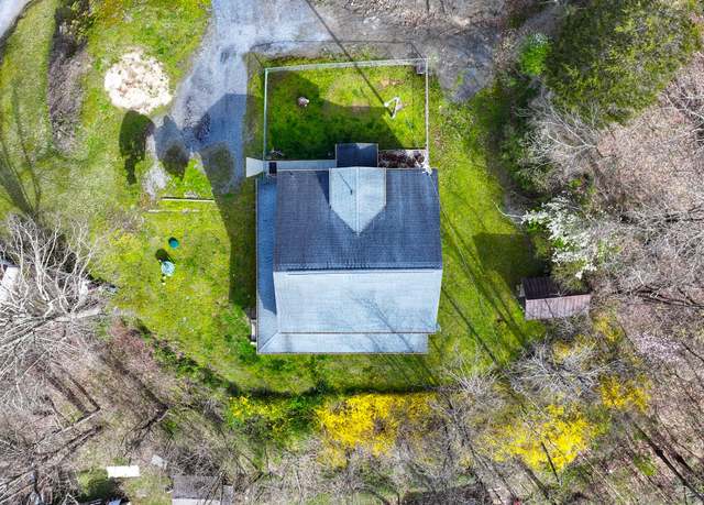 Property at 28375 Poor Valley Rd, Saltville, VA 24370, 5 beds, 2 baths