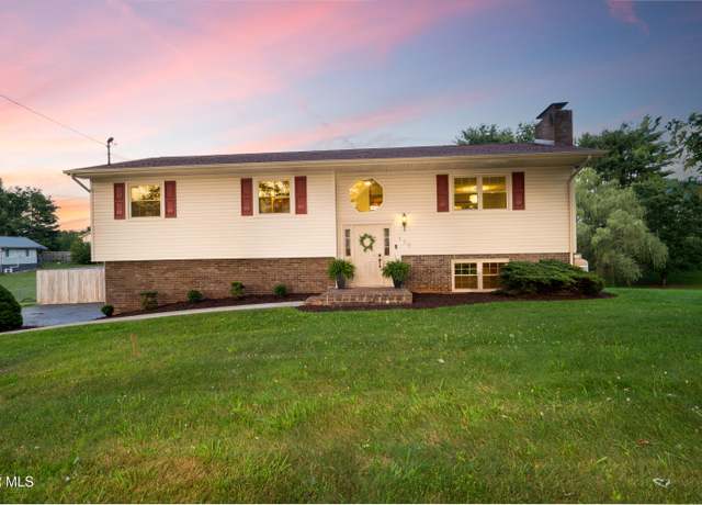 Property at 110 Wellington Ct, Gray, TN 37615, 3 beds, 2.5 baths