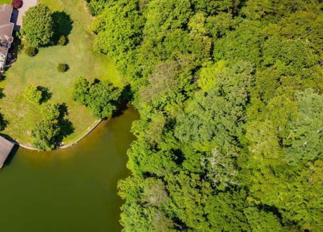 Property at 104 Pointe Dr, Piney Flats, TN 37686