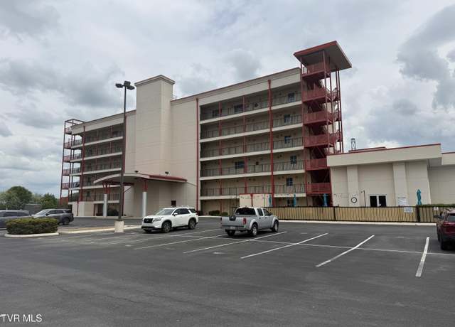 Property at 120 Raceday Center Dr #104, Bristol, TN 37620, 1 bed, 1 bath