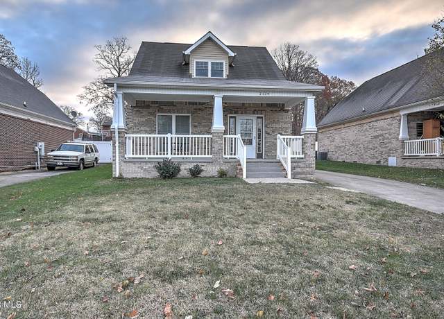 Property at 2124 Sherwood Rd, Kingsport, TN 37664, 3 beds, 2 baths
