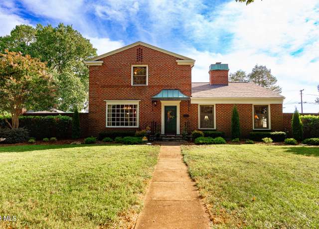 Property at 1421 Linville St, Kingsport, TN 37664, 4 beds, 3 baths