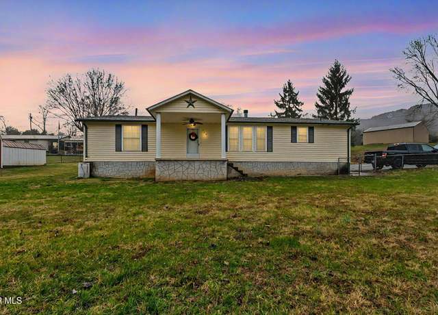 Property at 309 Sammons Pvt Dr, Blountville, TN 37617, 3 beds, 2 baths