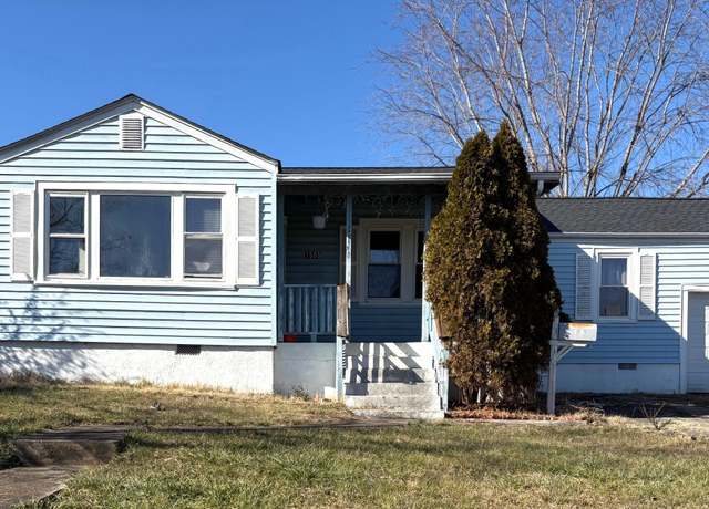 Property at 1505 Unaka Ave, Johnson City, TN 37601, 3 beds, 1 bath