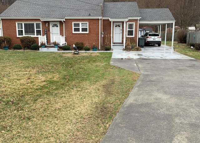 Property at 1102 Broad St St, Elizabethton, TN 37643, 3 beds, 1.5 baths