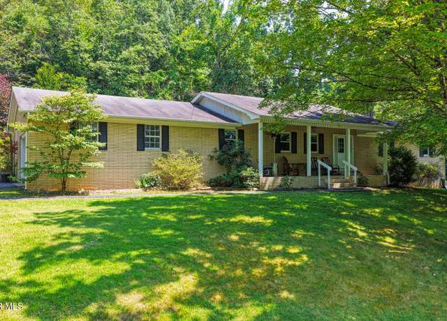Property at 318 Arrowhead Dr, Rogersville, TN 37857, 4 beds, 3 baths
