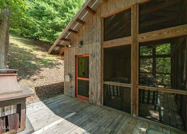 Property at 2316 Devault Bridge Rd, Piney Flats, TN 37686, 2 beds, 2 baths