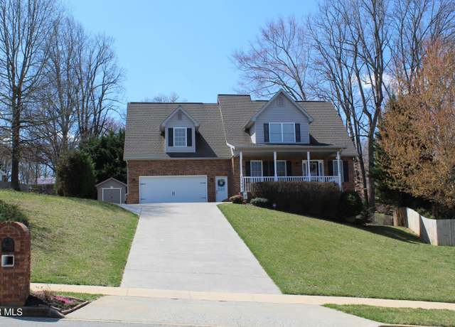 Property at 1085 Carriage Hills Pl, Johnson City, TN 37604, 4 beds, 3.5 baths
