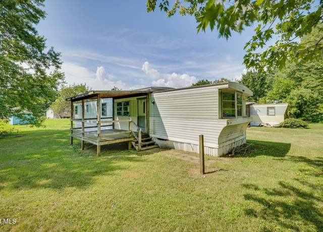 Property at 1108 &1112 Walnut Dr, Erwin, TN 37650, 4 beds, 2 baths