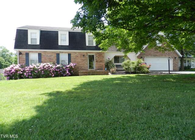 Property at 209 Scotland Rd, Kingsport, TN 37660, 5 beds, 3.5 baths