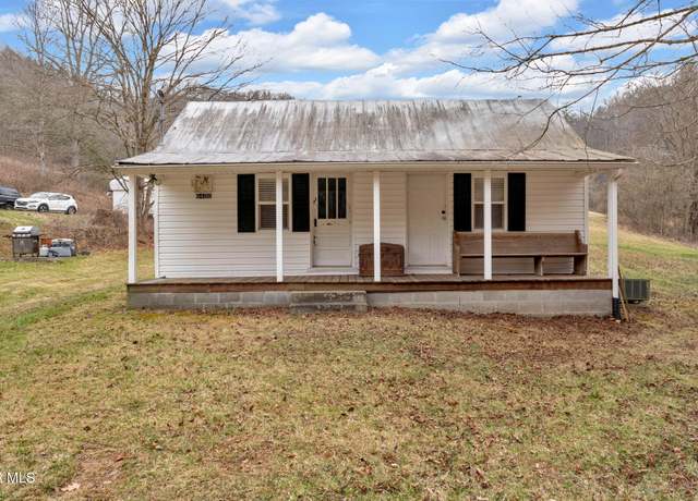 Property at 6486 Walnut Grove Rd, Mendota, VA 24270, 2 beds, 1 bath