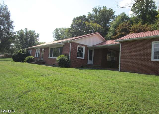 Property at 1142 Jackson Hollow Rd, Kingsport, TN 37663, 6 beds, 4 baths