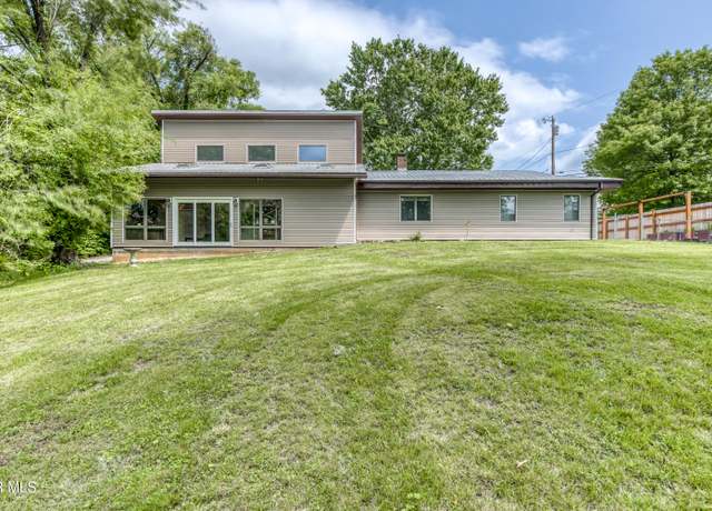 Property at 255 Holly Mountain Ln, Bristol, VA 24201, 4 beds, 2 baths