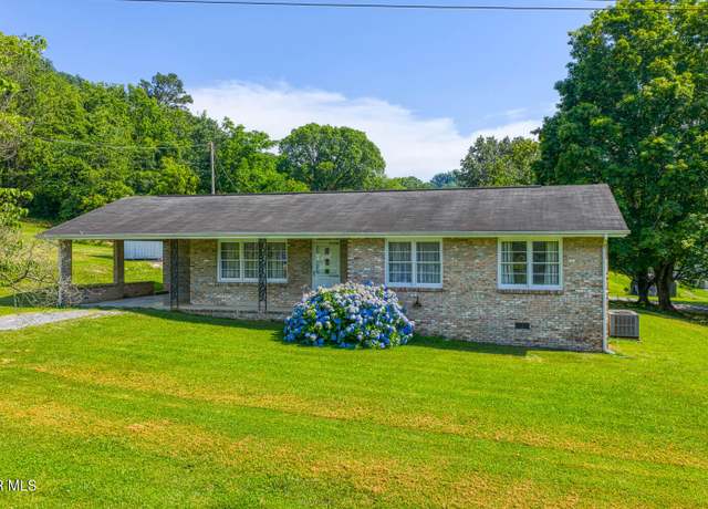 Property at 426 Johnson Rd, Rogersville, TN 37857, 3 beds, 1.5 baths