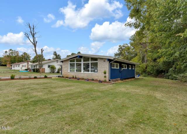 Property at 355 Oak Grove Rd, Johnson City, TN 37615, 3 beds, 1 bath