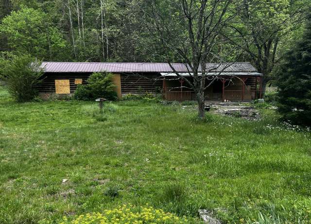 Property at 628 Cash Hollow Rd, Johnson City, TN 37601, 2 beds, 1 bath