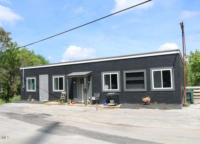 Property at 329 Highland Ave, Greeneville, TN 37745, 2 beds, 1 bath