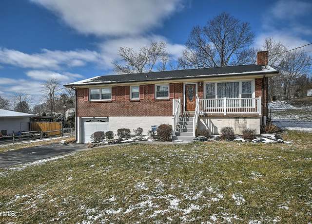 Property at 524 Navaho Trl, Bristol, VA 24201, 3 beds, 2 baths