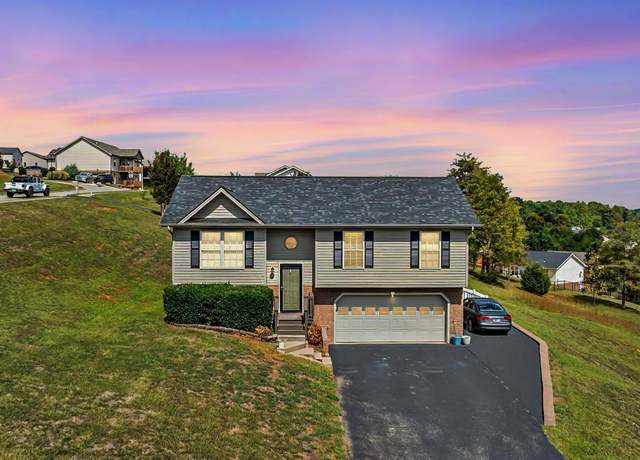 Property at 240 Mountain Creek Ct, Jonesborough, TN 37659, 3 beds, 2 baths