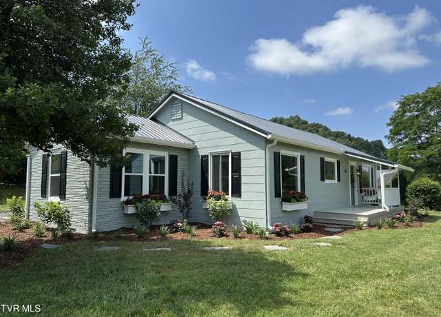 Property at 533 Island Road Rd, Bristol, VA 24201, 3 beds, 2.5 baths