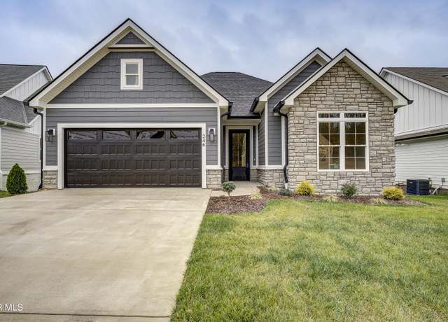 Property at 246 Winston Pl, Johnson City, TN 37615, 5 beds, 3 baths