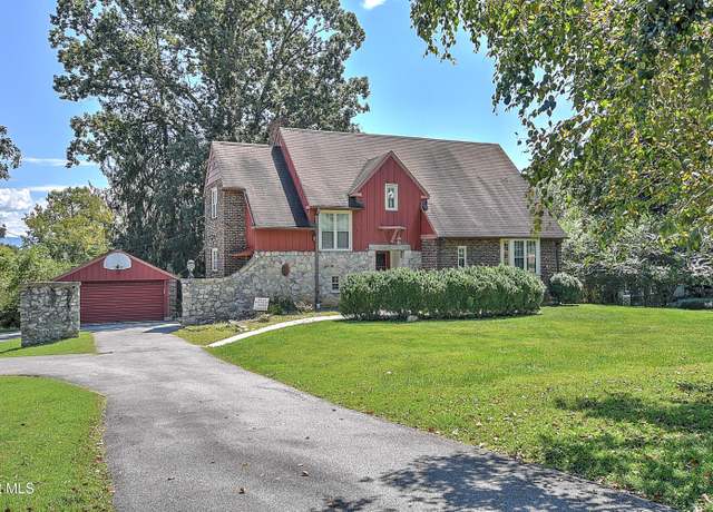Property at 1719 Holston Dr, Bristol, TN 37620, 4 beds, 2.5 baths